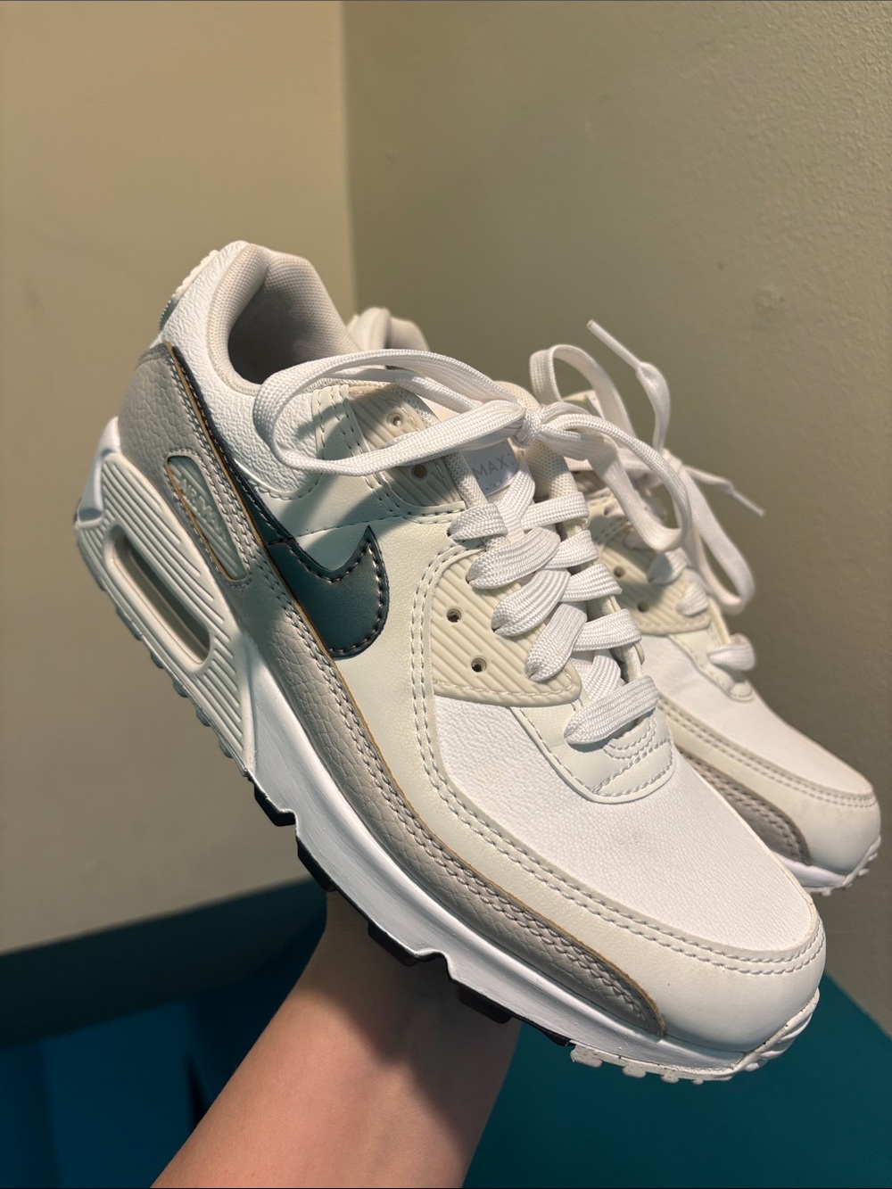 Nike White Teal Accent Women’s Sneakers